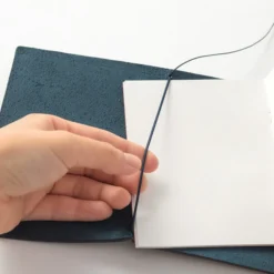 Traveler's Company - Traveler's Notebook - Passport - Blue