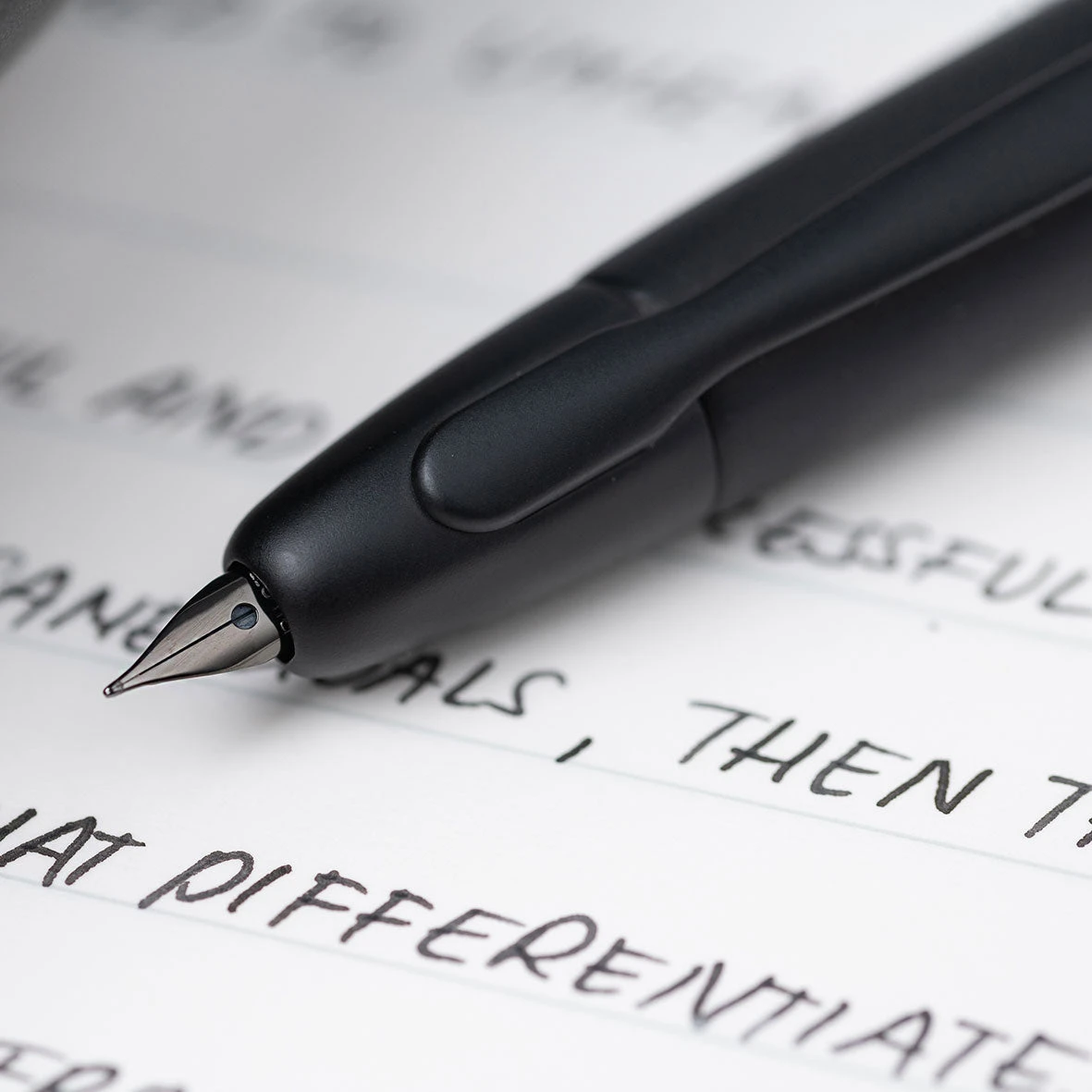 Capless-Matte-Black-CloseUp.jpg Pilot - Fountain Pen - Capless - Matte Black (Black Trim)