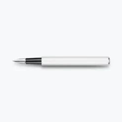 Fountain Pens Caran D'Ache - Fountain Pen - 849 Classic - White