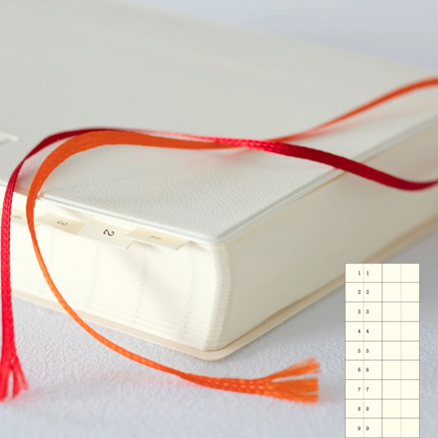 Midori-2022-Diary-MD-1Day-1Page-6.jpg Midori - 2022 Diary - MD 1Day 1Page - A6