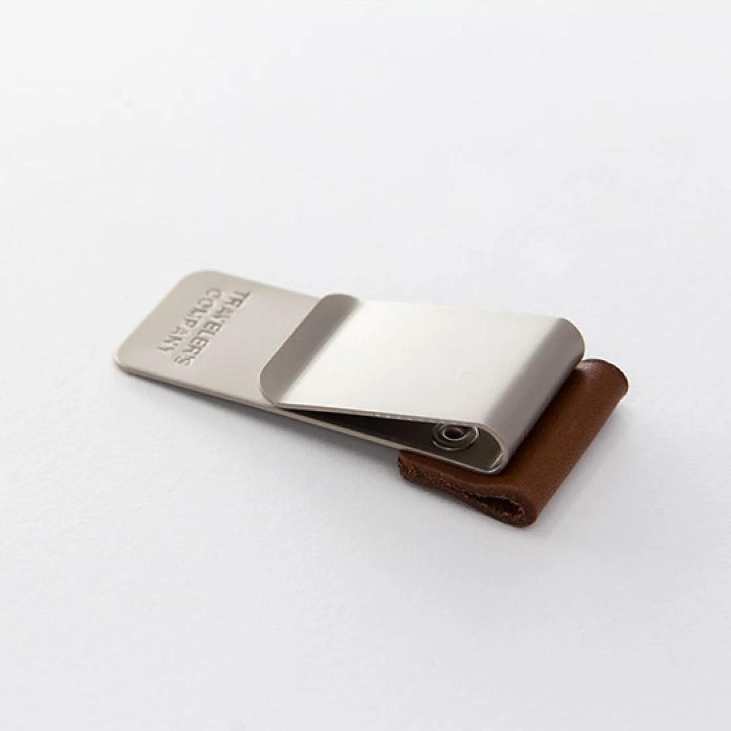 Traveler_s-Company-Pen-Holder-2.jpg Traveler's Company - Pen Holder - 015 - Camel